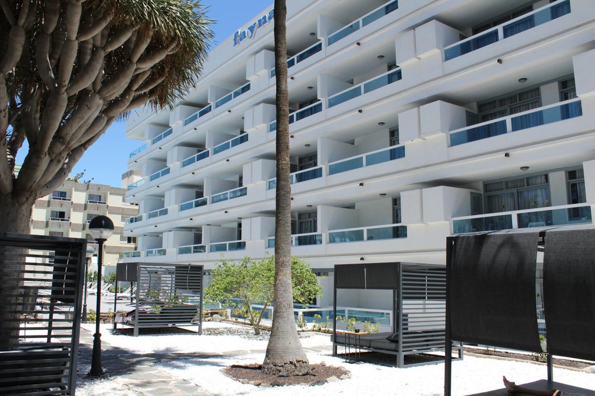 بلايا ديل إنغلز Apartamentos Fayna المظهر الخارجي الصورة
