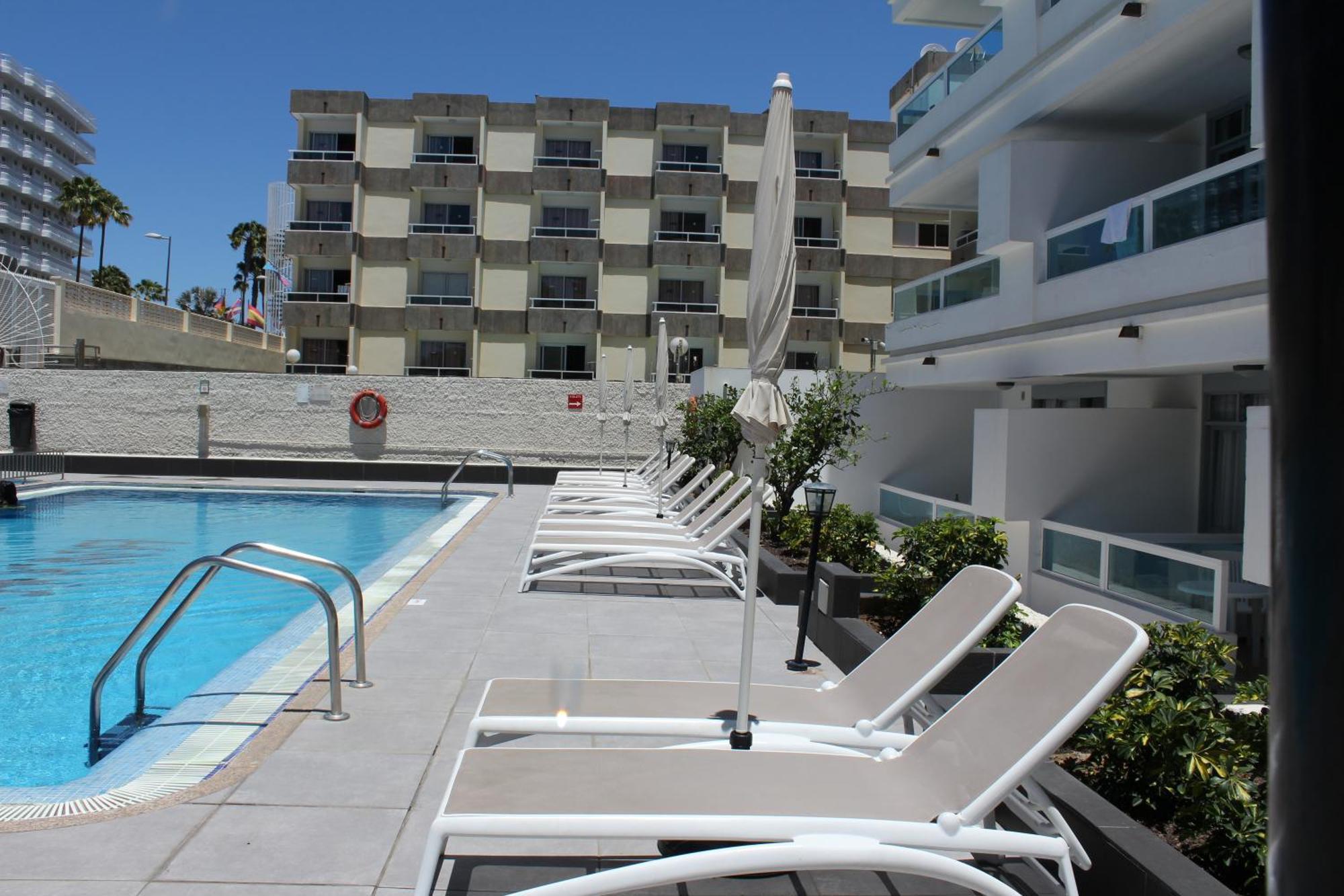 بلايا ديل إنغلز Apartamentos Fayna المظهر الخارجي الصورة